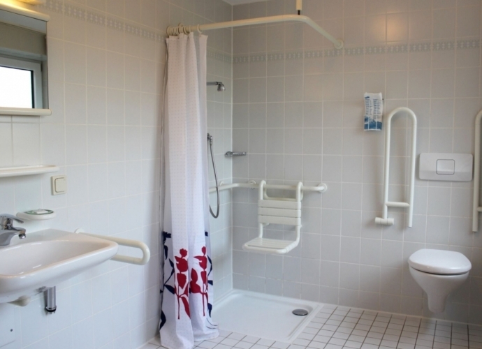 Barrierefreies Badezimmer im Haus Chiemgau.
